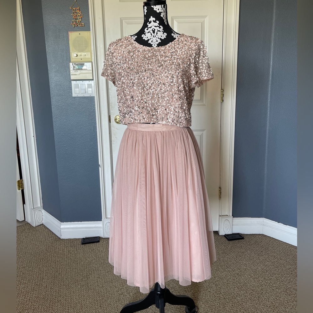 Medium Adrianna Papell formal dress